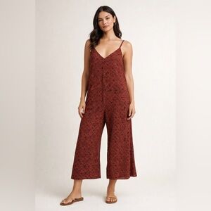 Natural Life | Floral Patterned Sleeveless Wide Leg Jumper